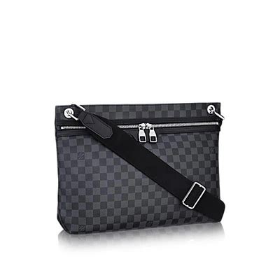 Louis Vuitton Hunter Messenger 